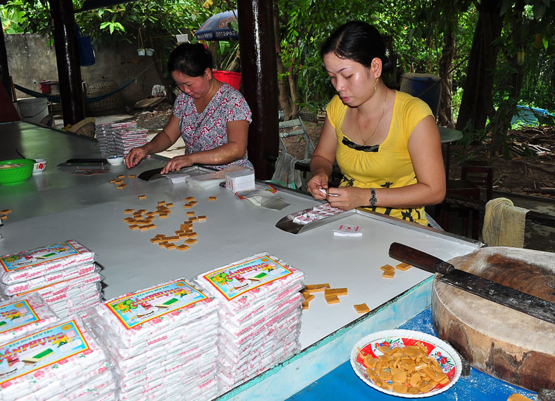 Sản xuất kẹo dừa